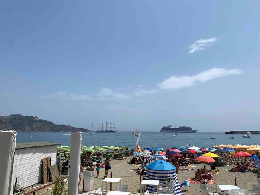Casa Vacanza Giardini Naxos Taormina Miranaxos Εξωτερικό φωτογραφία