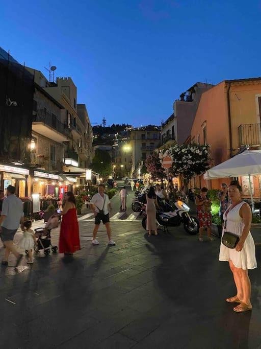 Casa Vacanza Giardini Naxos Taormina Miranaxos Εξωτερικό φωτογραφία